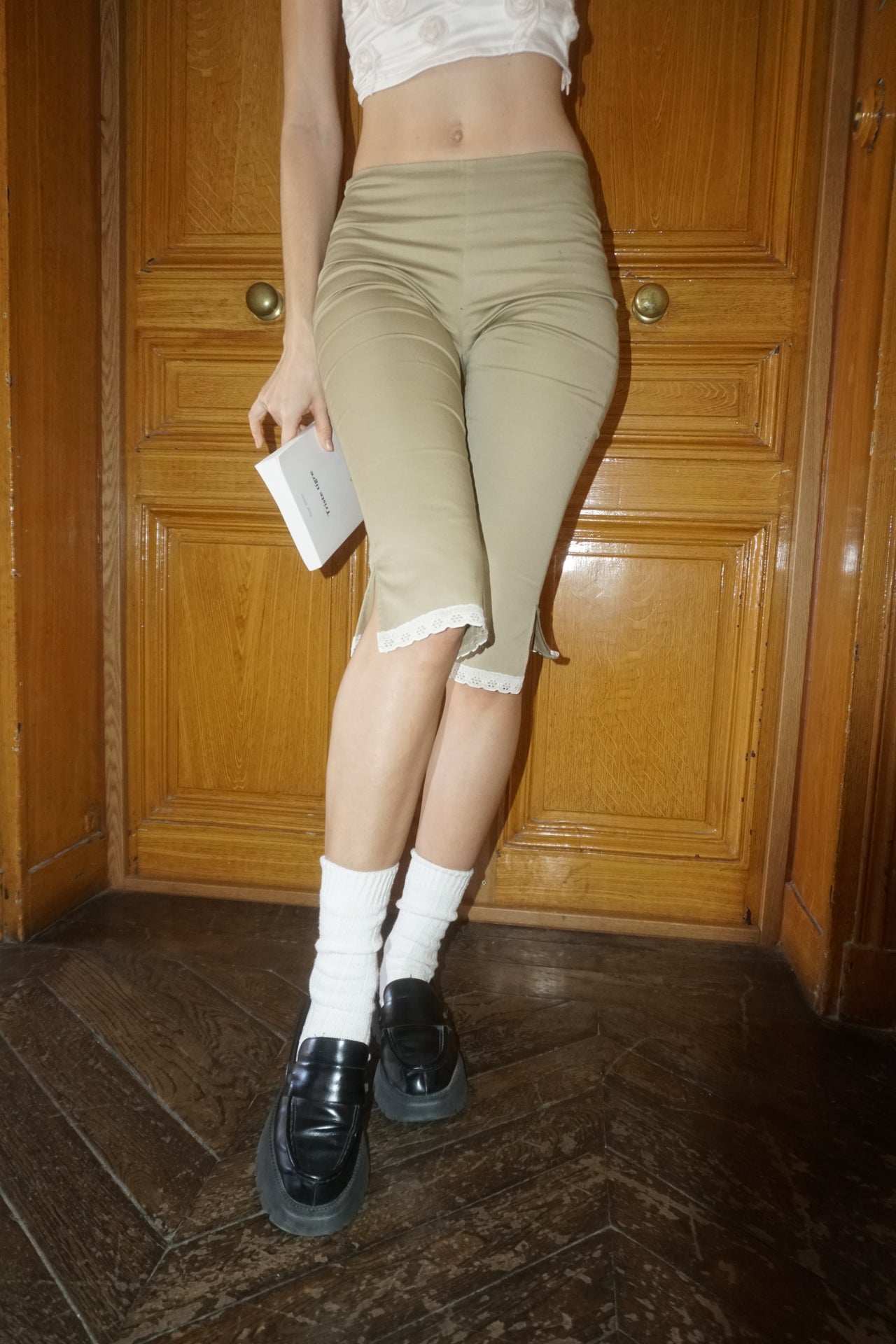 Mary Capri Pants - Tan