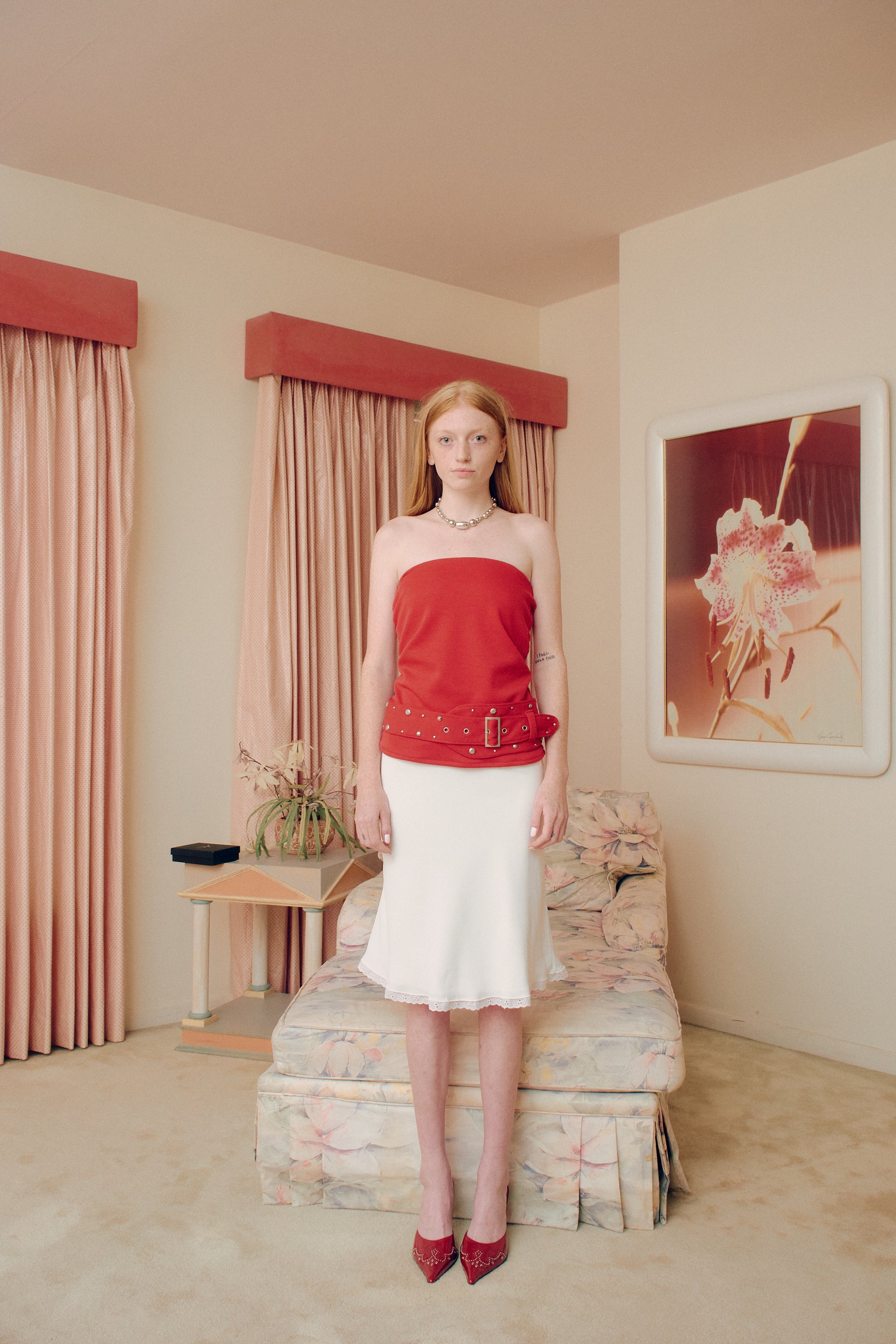 This elegant My Belt Tube Top adds a touch of sophistication to any outfit. The unique design features a belt-like detail that accentuates your waist and creates a flattering silhouette. Made with premium materials, it is both timeless and luxurious. Elevate your style with this exclusive piece.